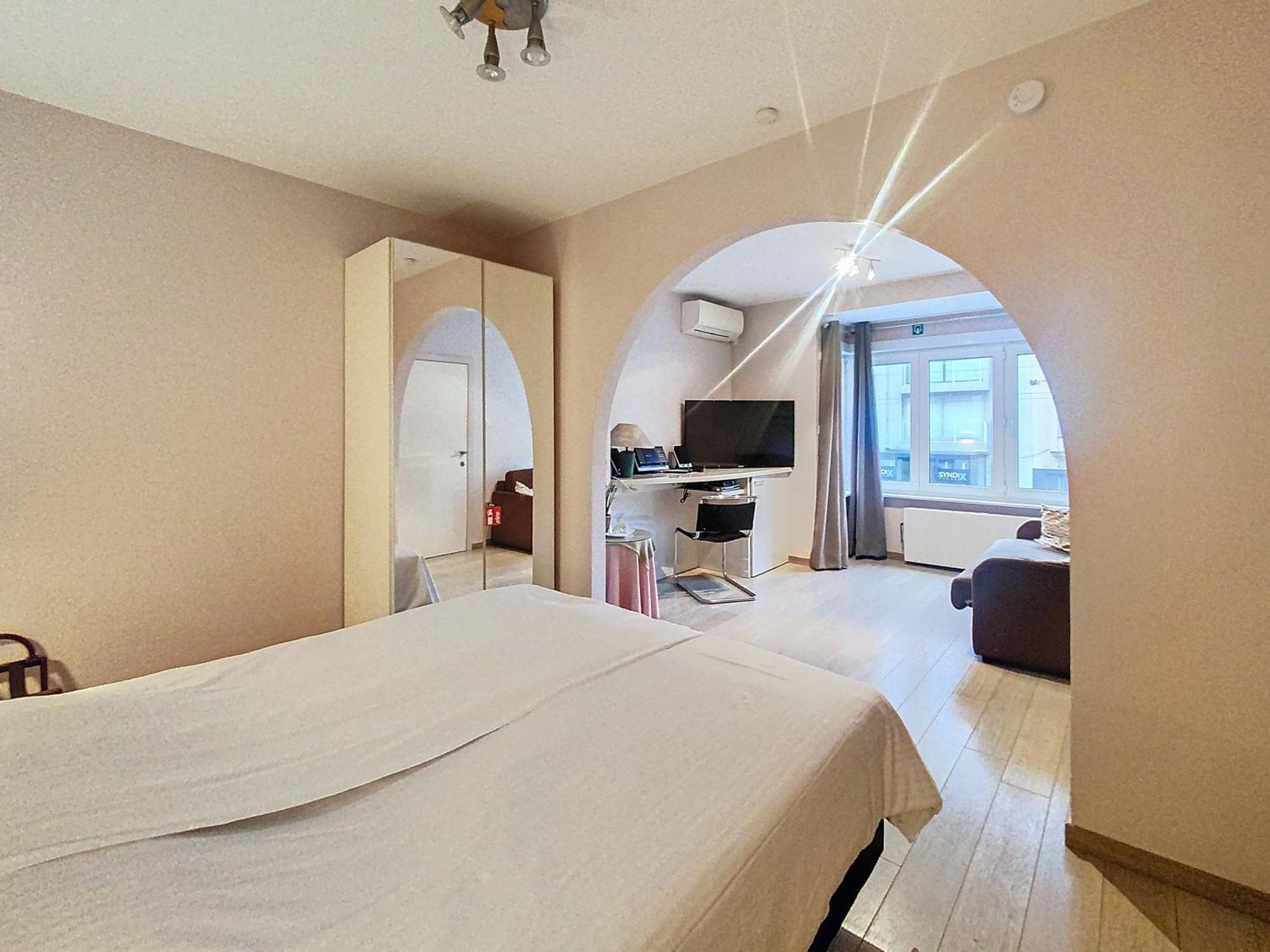 Gastenkamers Centersuites Остдюнкерк Екстериор снимка